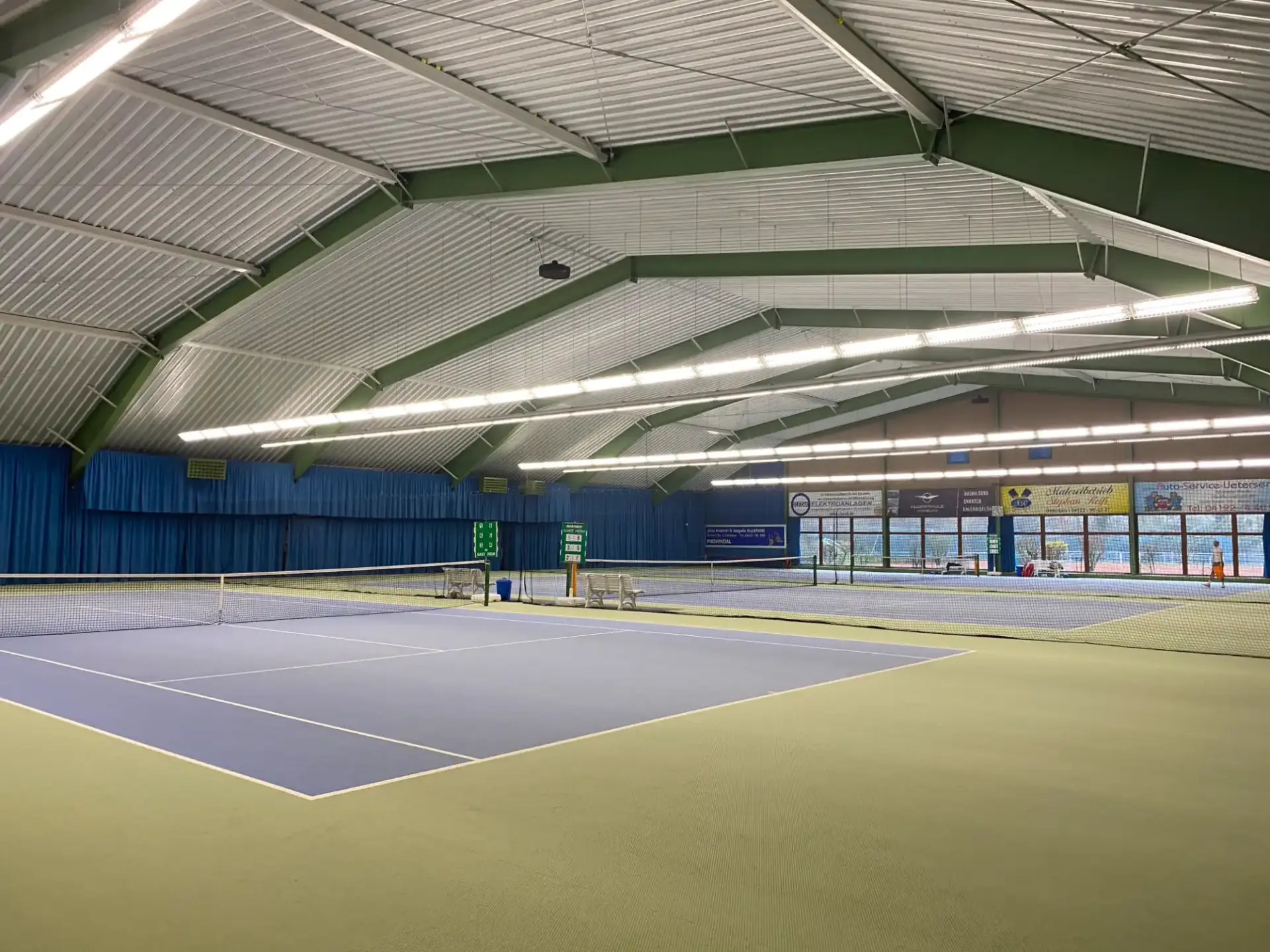 Tennishalle